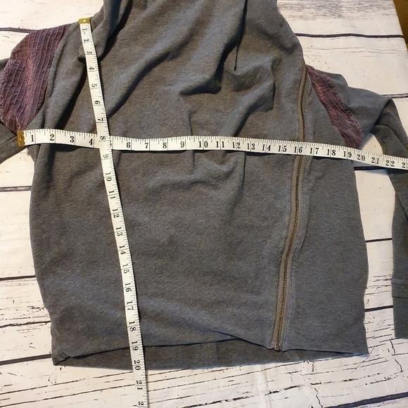 Lululemon Sway Jacket Dark Grey & Señorita Pink Size 4 - Picture 12 of 12